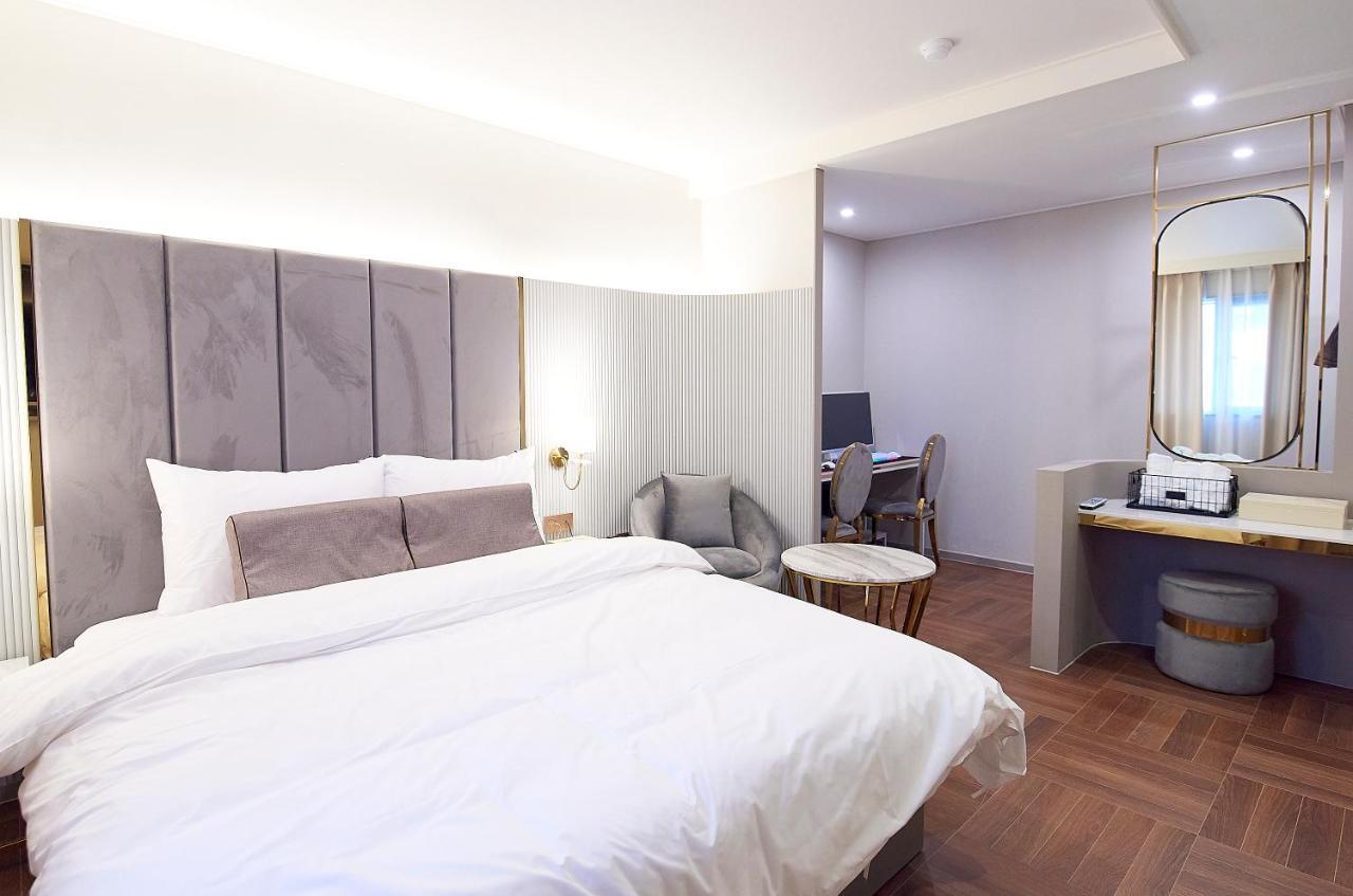 Denbasta Signature Hotel Busan Bagian luar foto