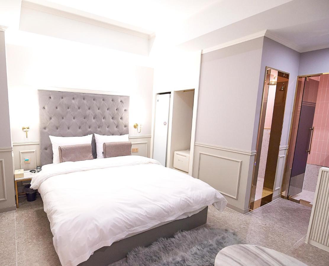 Denbasta Signature Hotel Busan Bagian luar foto