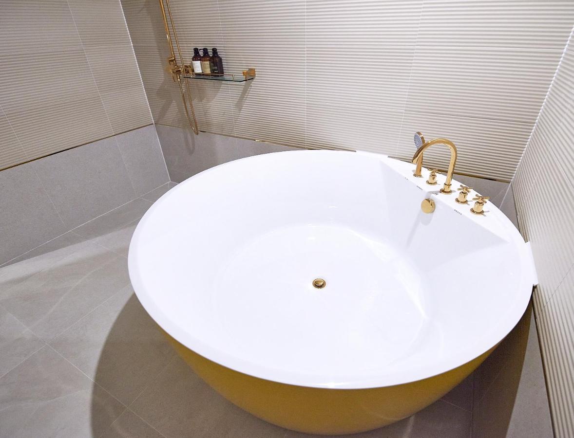 Denbasta Signature Hotel Busan Bagian luar foto