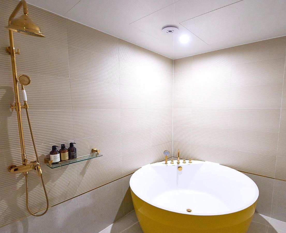 Denbasta Signature Hotel Busan Bagian luar foto