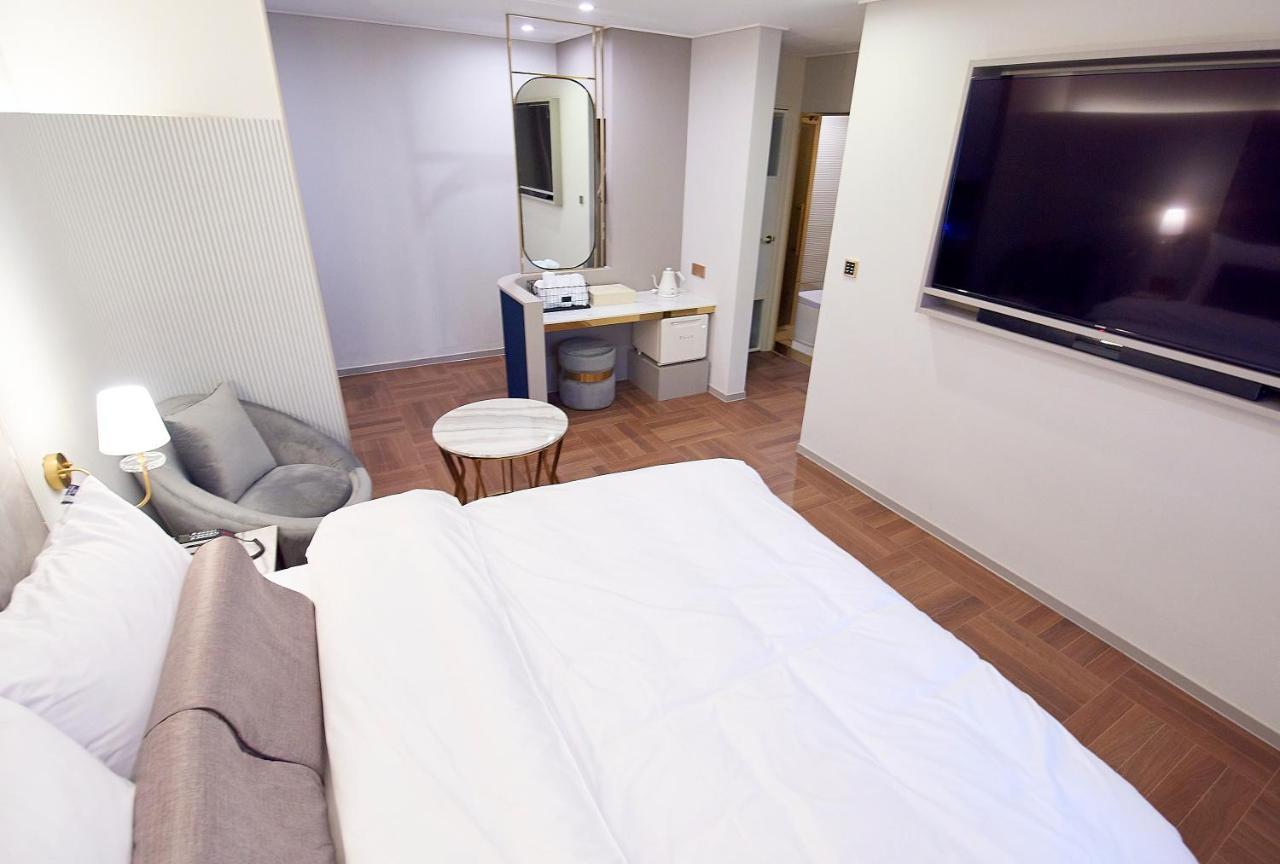 Denbasta Signature Hotel Busan Bagian luar foto