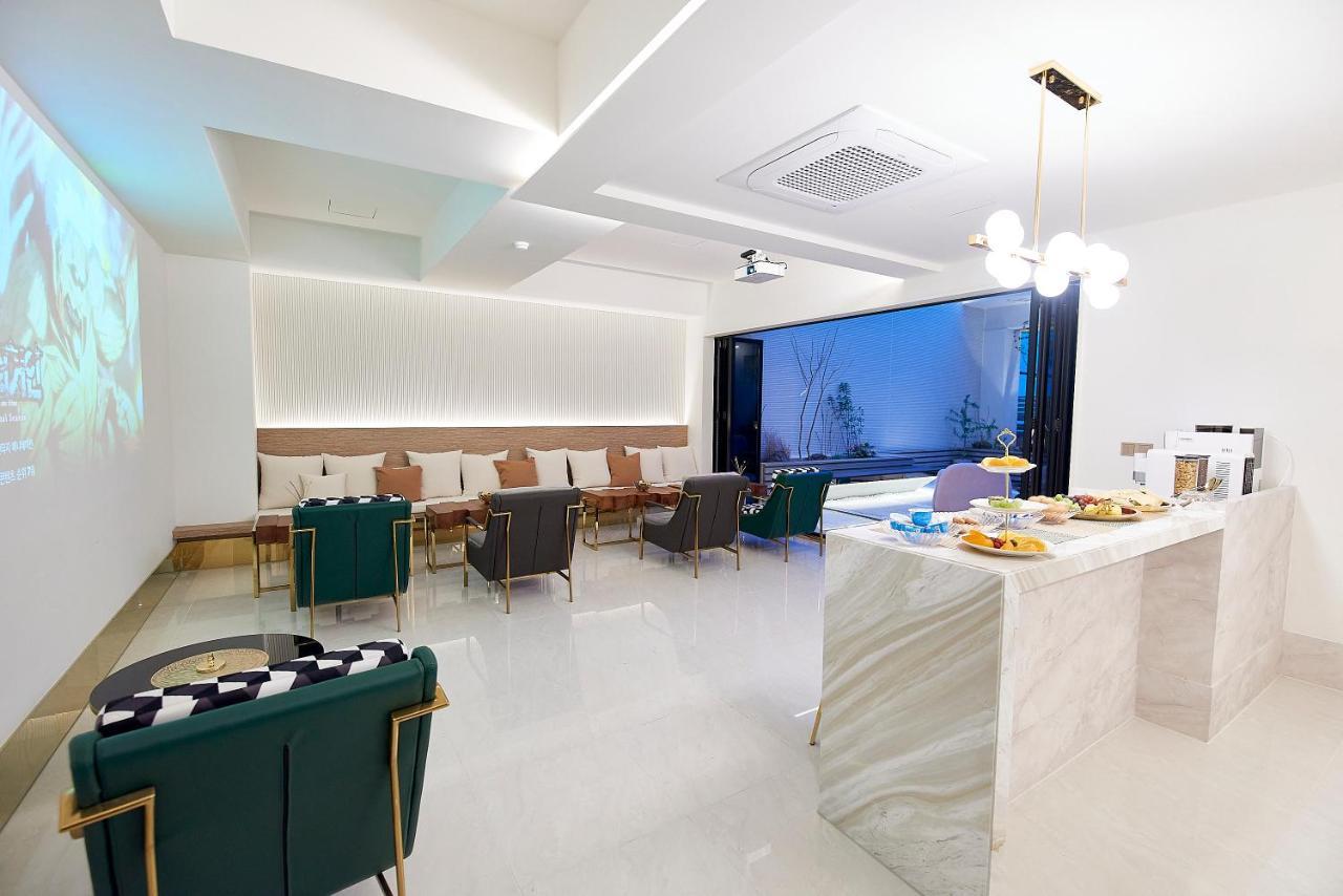 Denbasta Signature Hotel Busan Bagian luar foto
